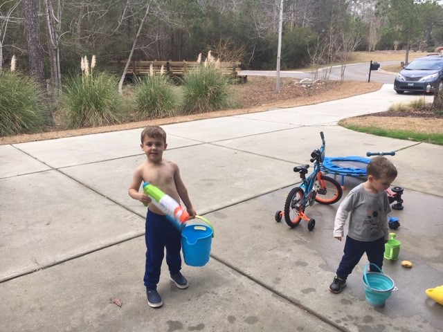 St. James Plantation - Squirt-Gun-Fight